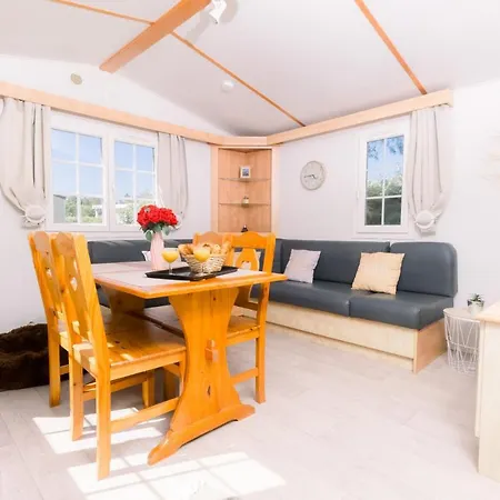 Le De Lyxie-nature Et Sports Holiday park *