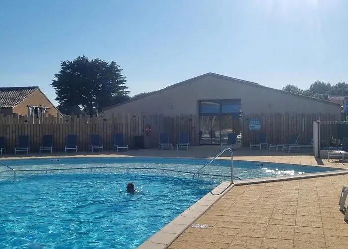 Ferienpark Le De Lyxie-nature Et Sports